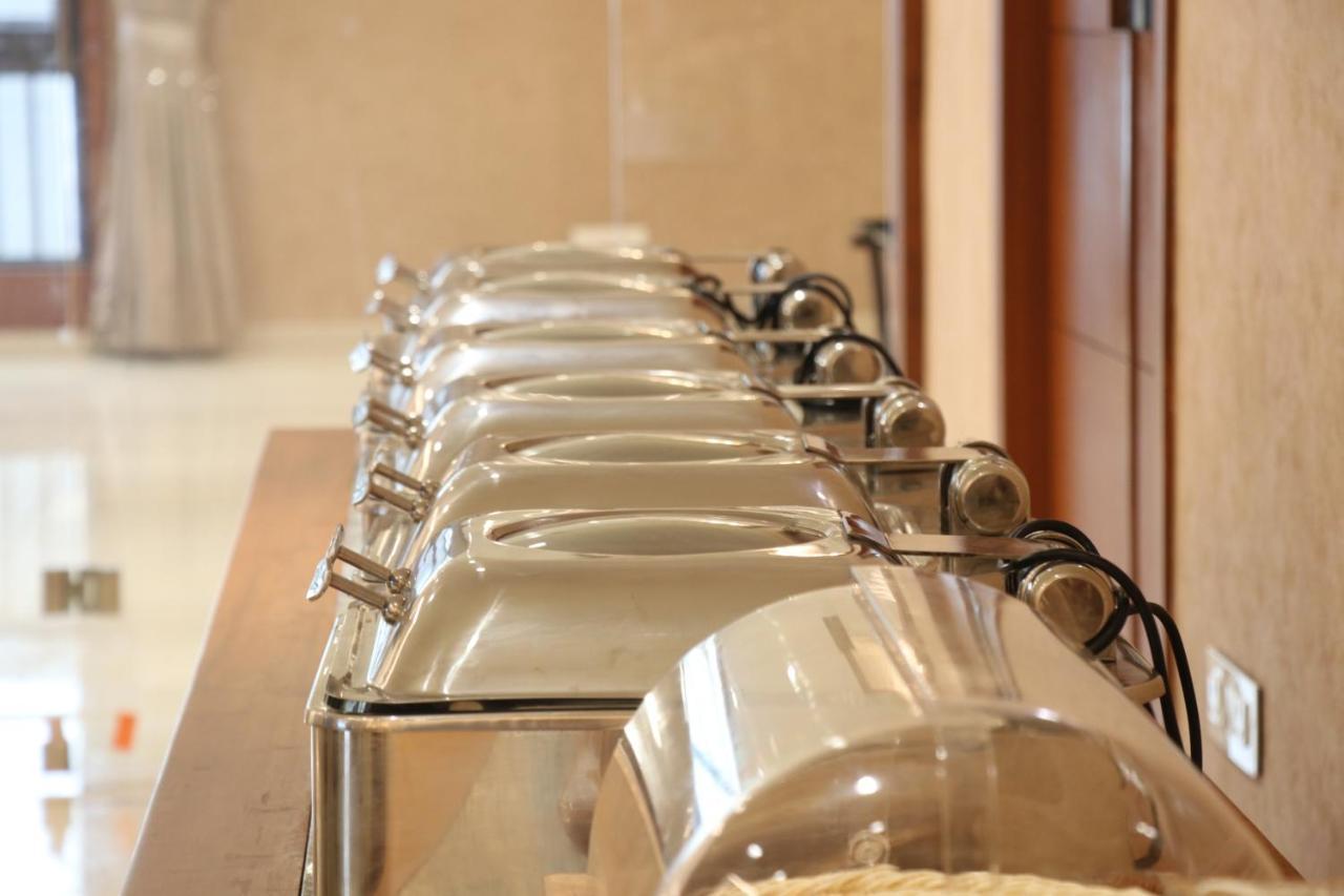 Sk Lords Inn Ahmedabad Luaran gambar