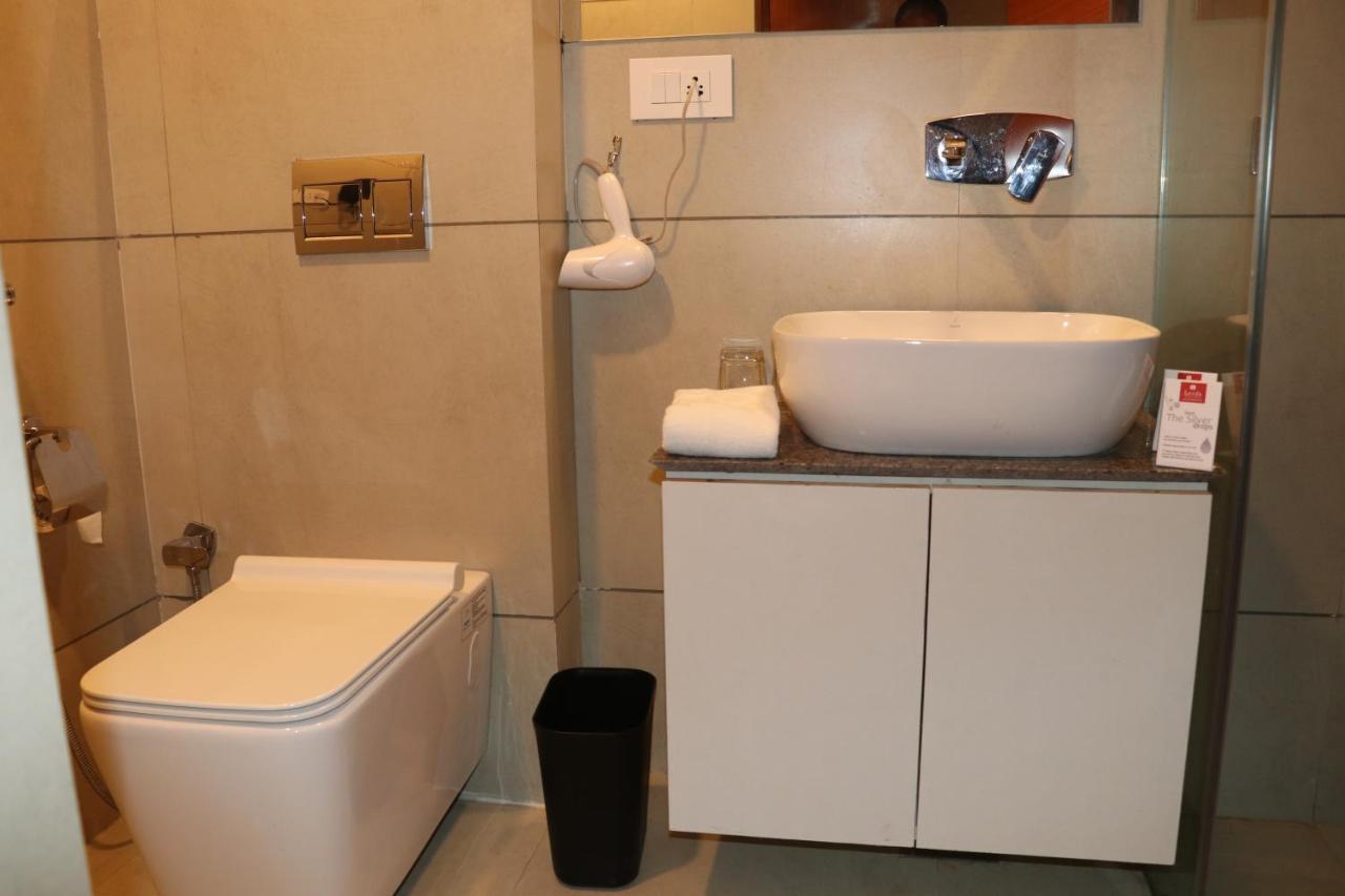 Sk Lords Inn Ahmedabad Luaran gambar
