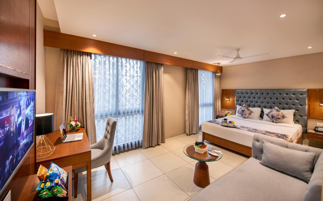 Sk Lords Inn Ahmedabad Luaran gambar