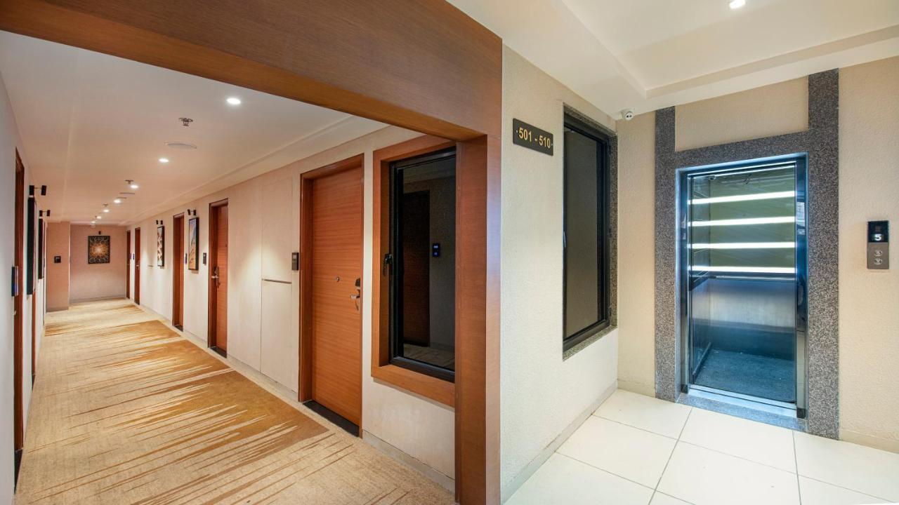 Sk Lords Inn Ahmedabad Luaran gambar
